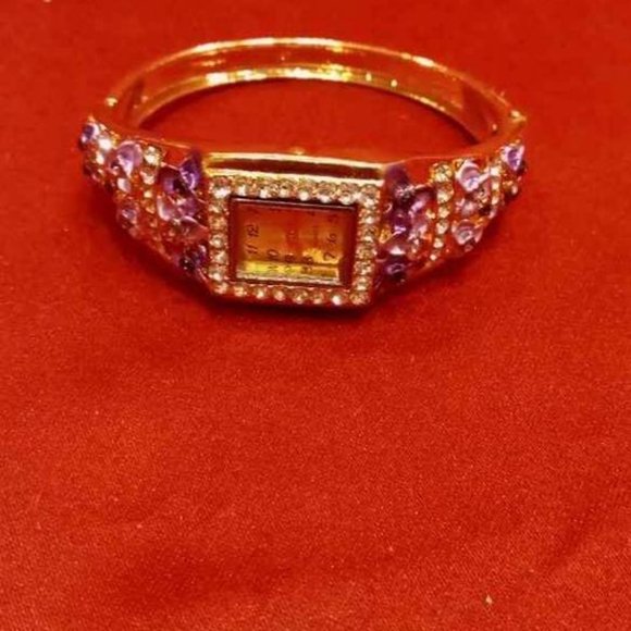VINTAGE UNSIGNED BEAUTIFUL ORIGINAL SPRING BRACELET WATCH PURPLE FLORAL main image 4